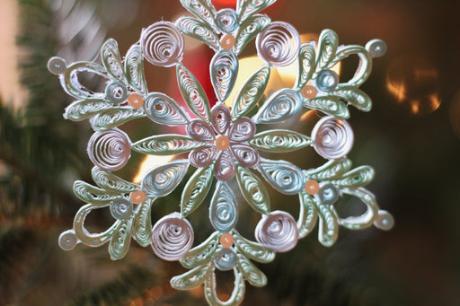 Multi-colored Snowflake Quilling Card - UViet Store