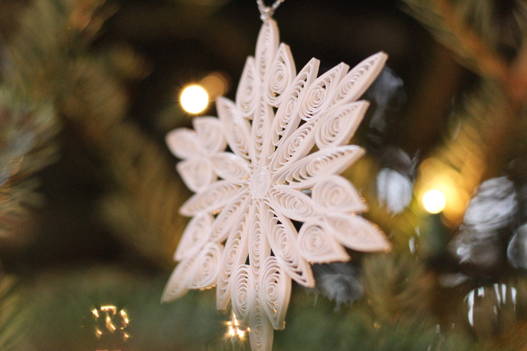 White Snowflake Quilling Card - UViet Store